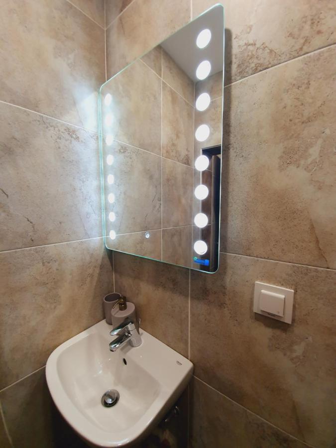 Malavi Dv2 Top Center Apartment روس المظهر الخارجي الصورة